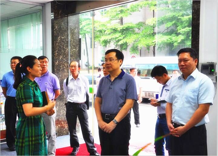 東莞市張科常務(wù)副市長一行蒞臨常平科技園參觀考察