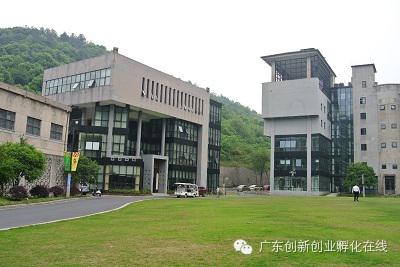 東科集團董事長-吳亮明先生,于2014年5月6日-10日隨廣東省科技企業孵化器協會前往【青島、浙江科技企業孵化器考察調研報告】 東科集團董事長-吳亮明先生,于2014年5月6日-10日隨廣東省科技企業孵化器協會前往【青島、浙江科技企業孵化器考察調研報告】