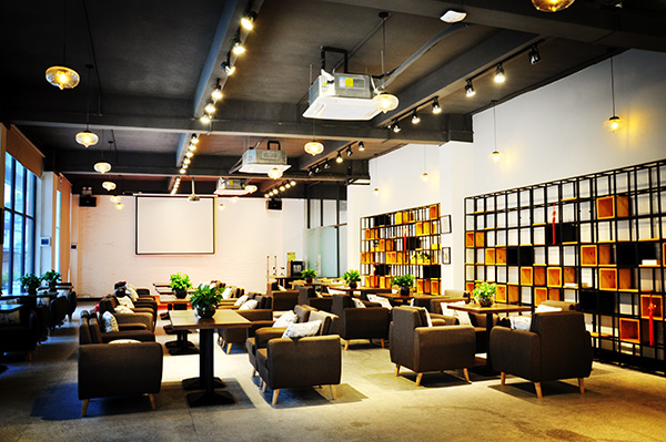 當資本拋棄共享辦公，品牌們是在等死還是在自救？