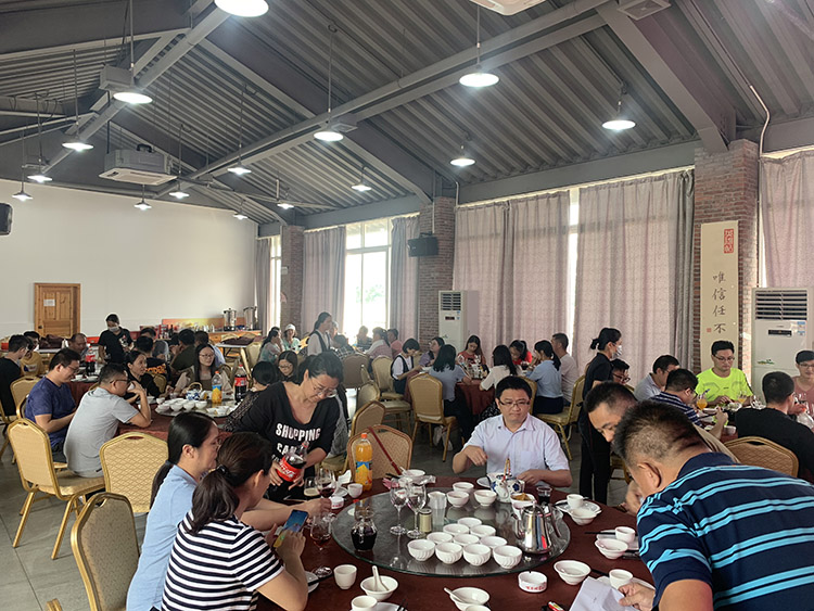 【花好月圓人團圓】東科集團雙節相聚一堂